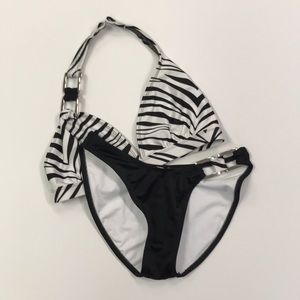 Jayme Shaw Zebra printed bikini!